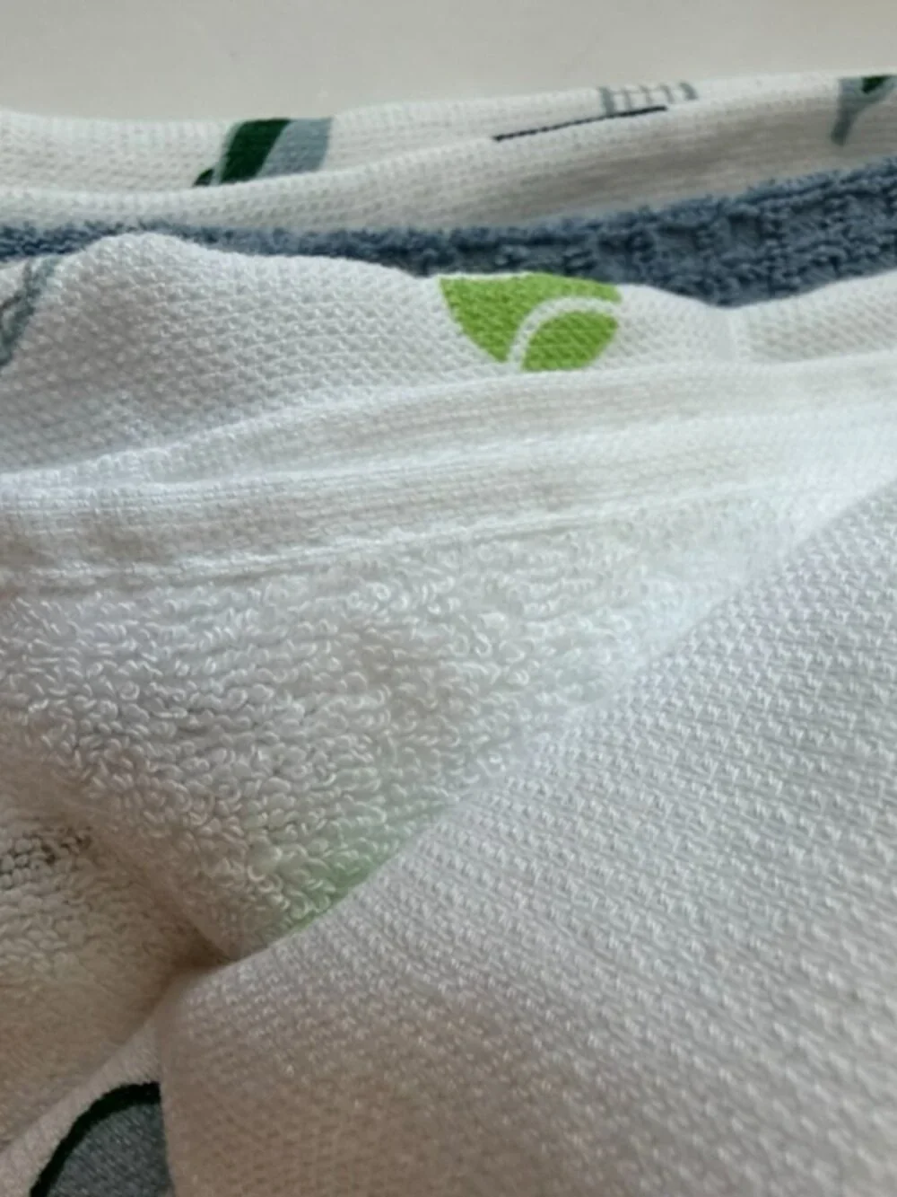 Isaac Mizrahi Set of 3 Tennis Themed Kitchen Towels NEW Player Coach Gift